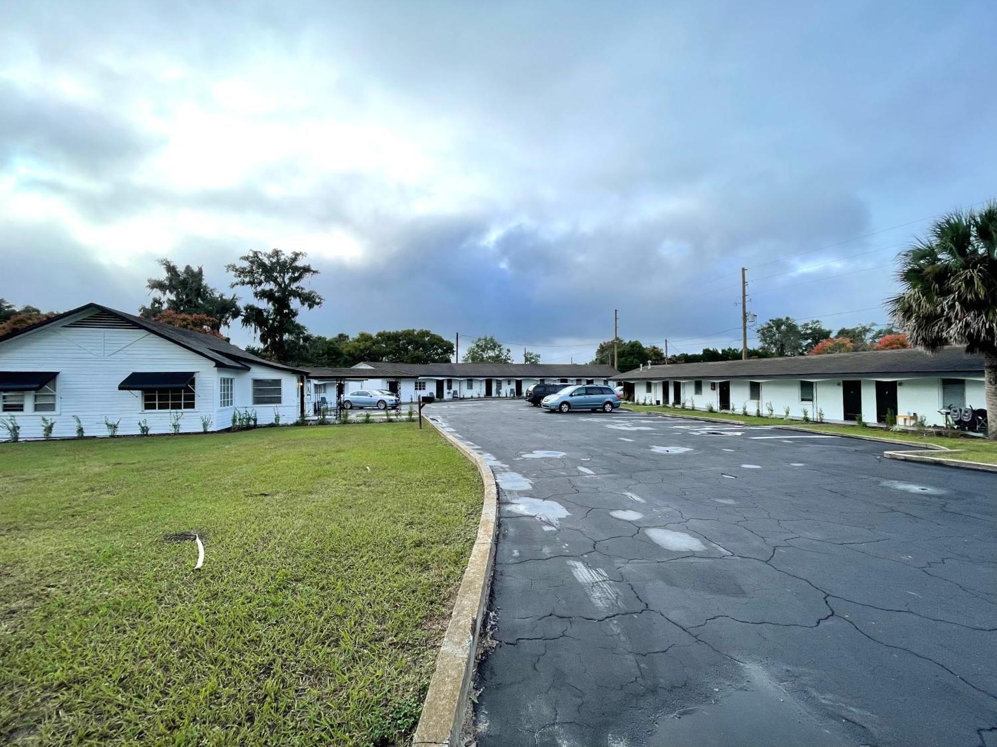 Deland Motel Dış mekan fotoğraf